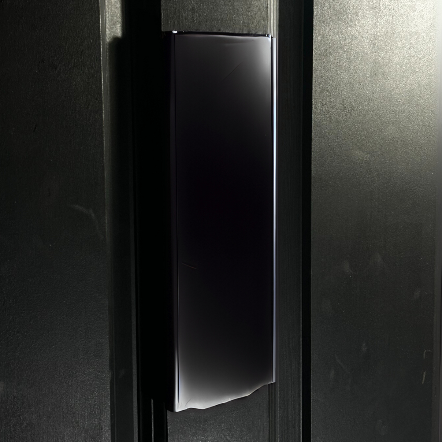 The Metal Vertical Magflap™ | MK3 Letterbox Draught Excluder